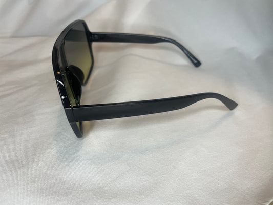 Black 2 green Oversized Sunglasses
